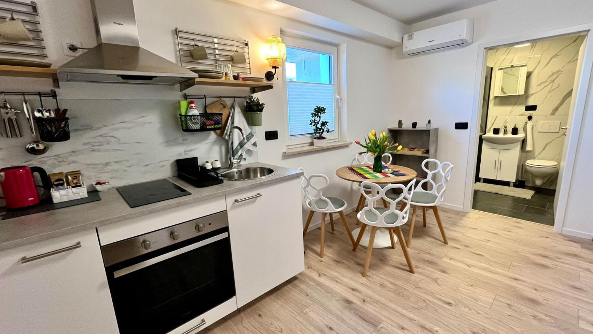 Mali Raj Apartamento Mengeš Exterior foto