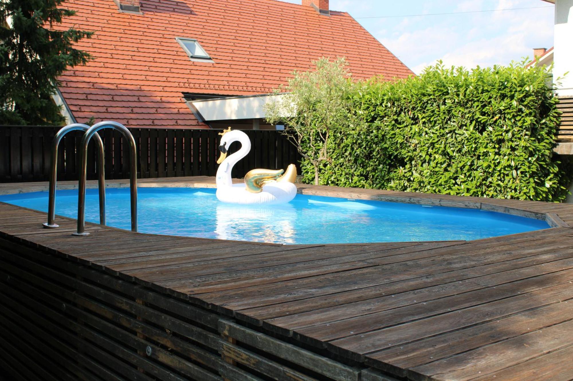 Mali Raj Apartamento Mengeš Exterior foto