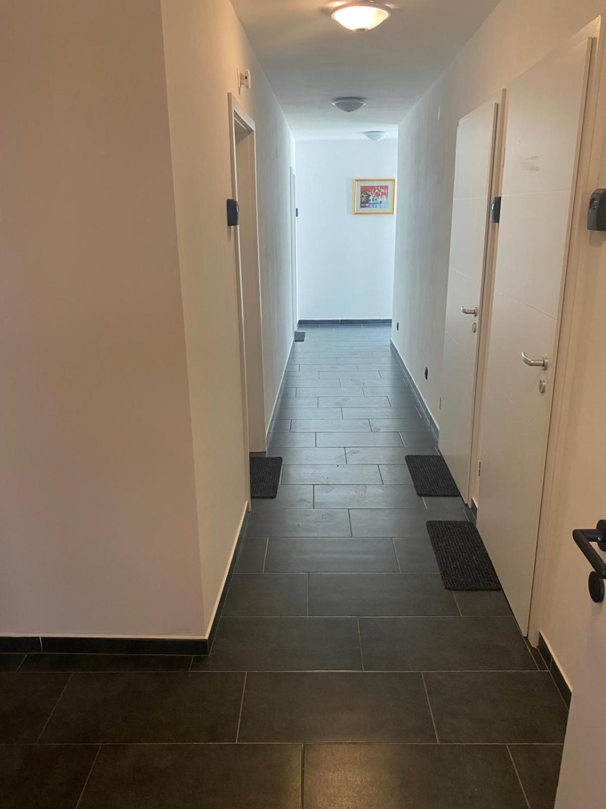 Mali Raj Apartamento Mengeš Exterior foto
