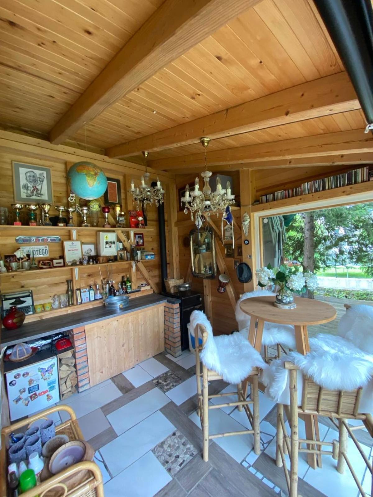 Mali Raj Apartamento Mengeš Exterior foto