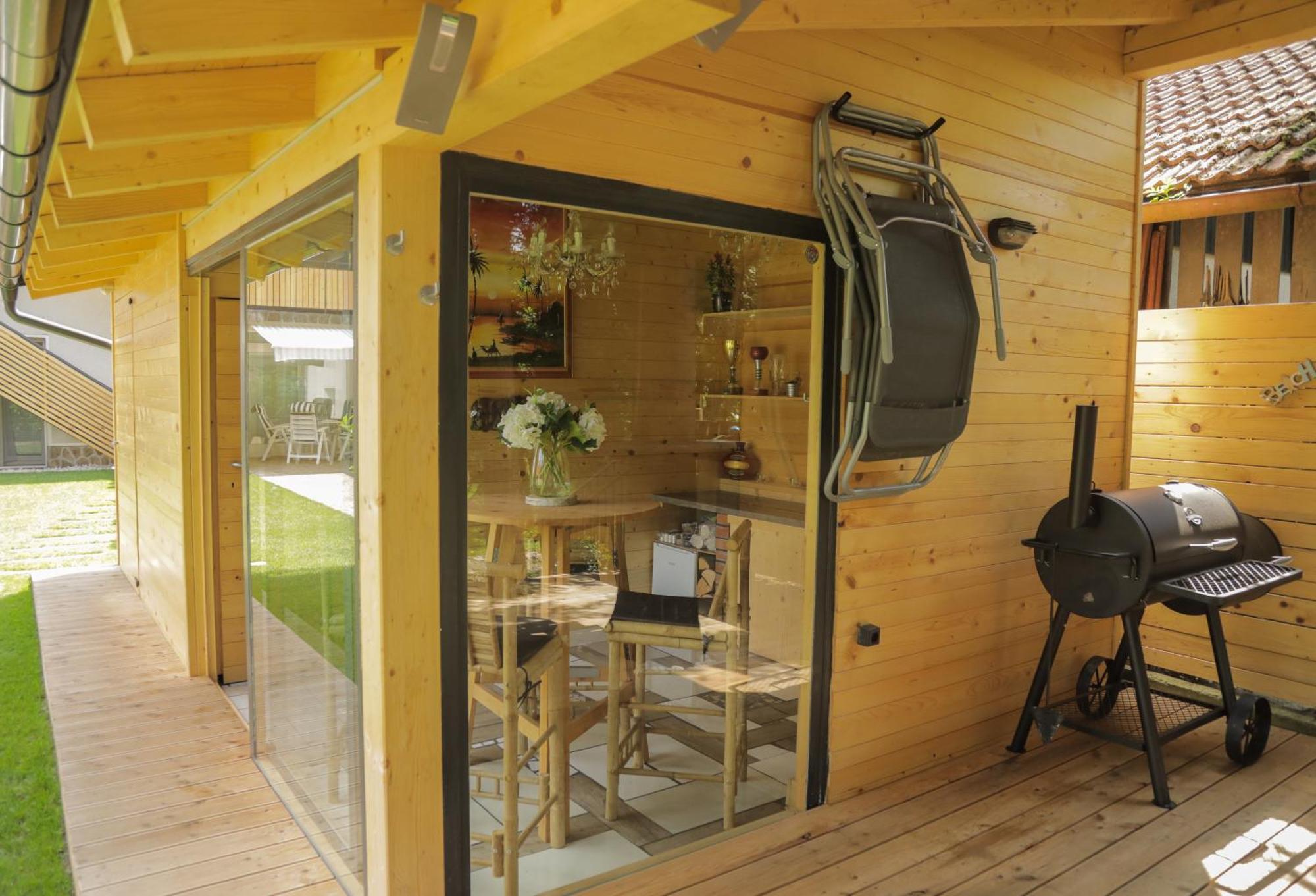 Mali Raj Apartamento Mengeš Exterior foto